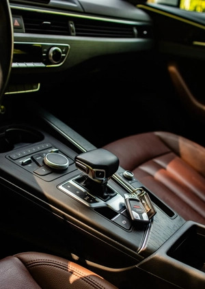 Audi A4 cena 99000 przebieg: 73000, rok produkcji 2017 z Świdnik małe 46